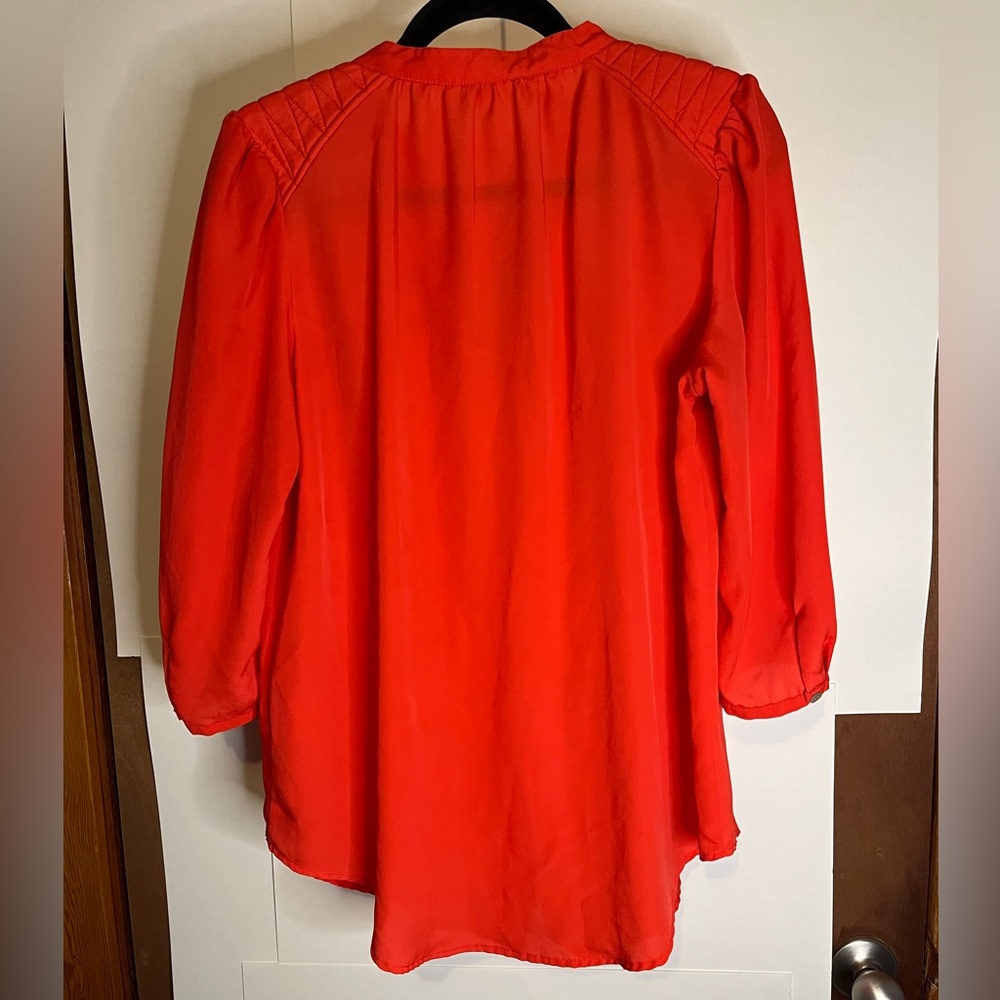 Gibson Latimer Red Blouse - Picture 2 of 5